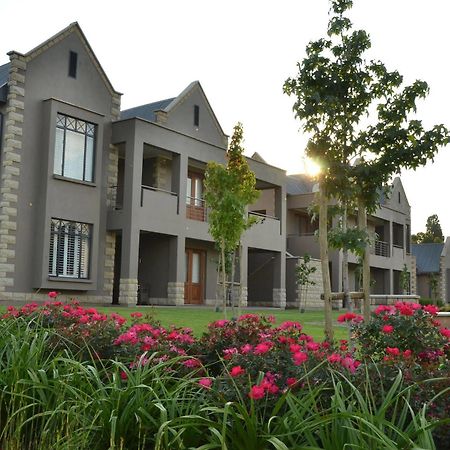 De Hoek Country Hotel Magaliesburg Extérieur photo