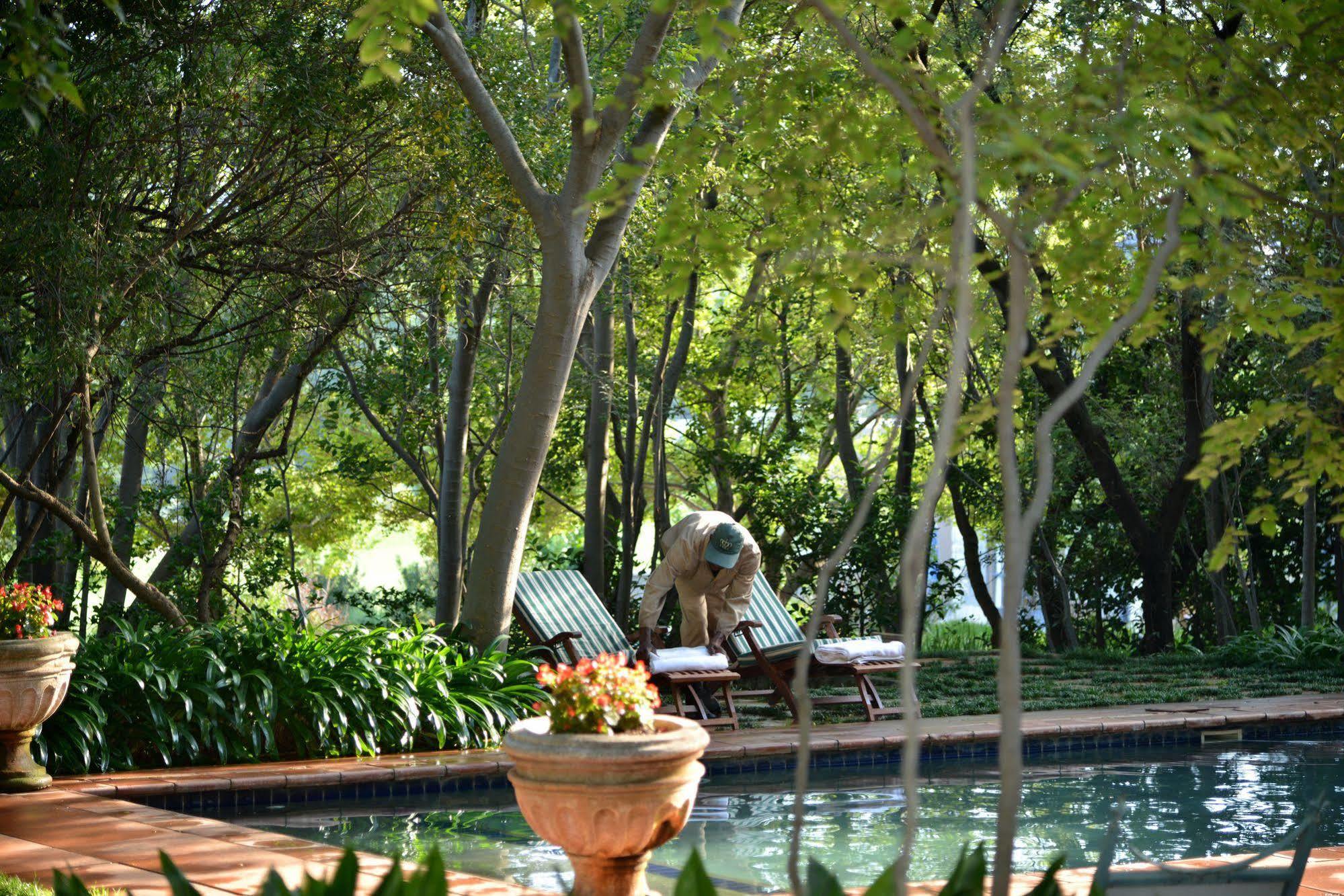 De Hoek Country Hotel Magaliesburg Extérieur photo